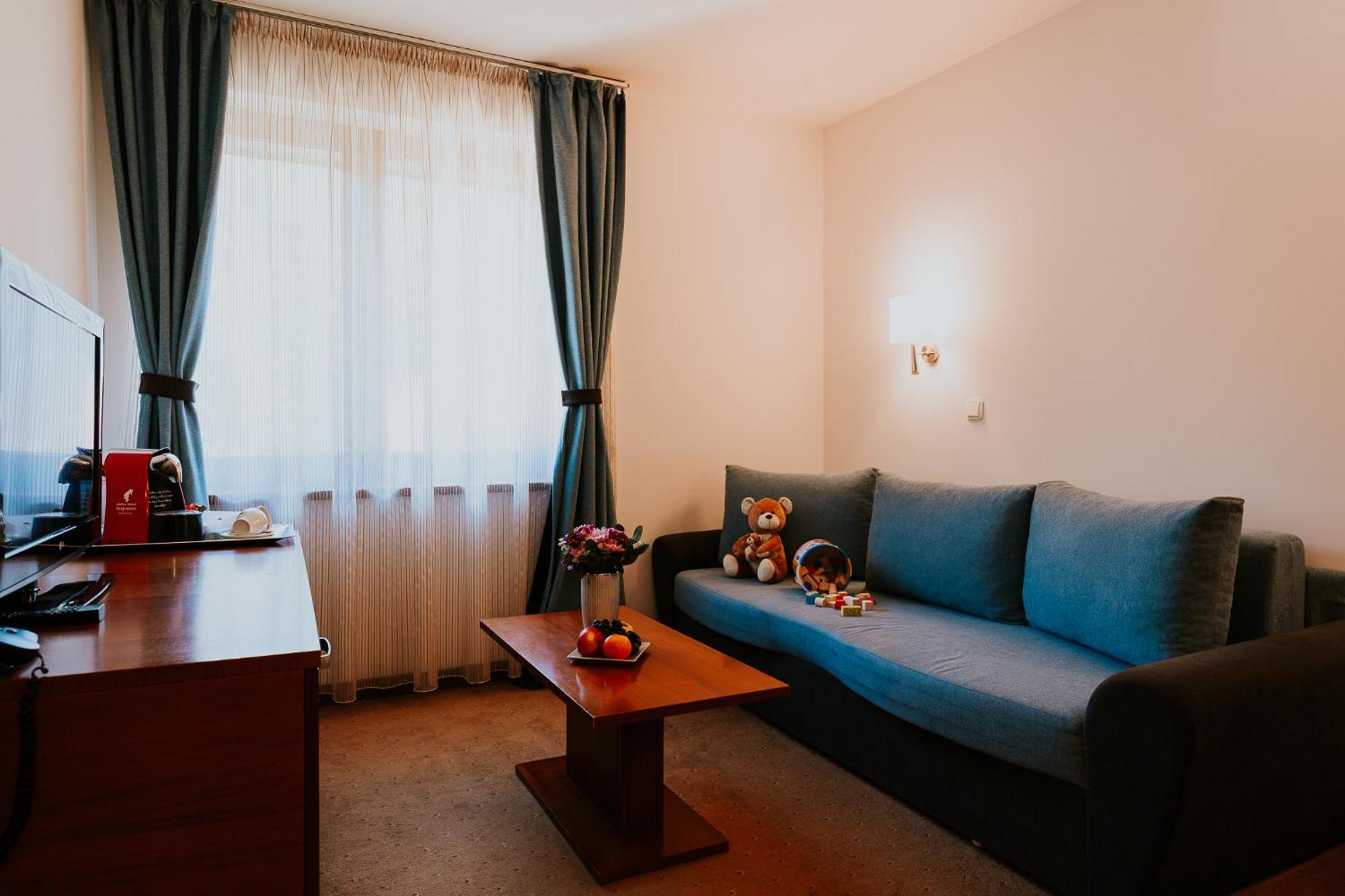 Hotel O3Zone Беїле-Тушнад Екстер'єр фото